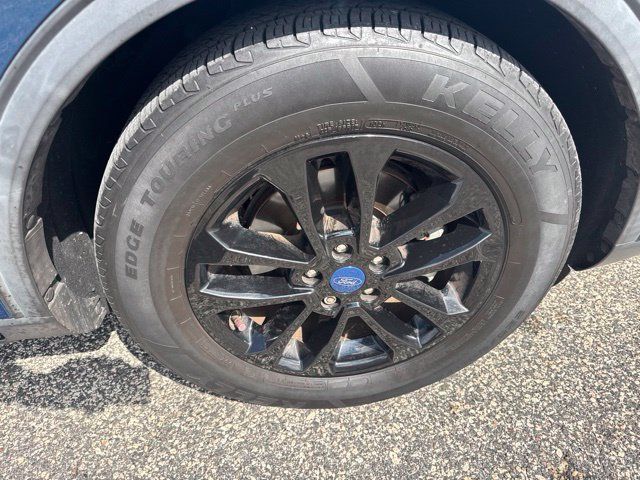 Used 2020 Ford Escape SE FWD image 8