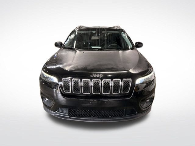 Used 2019 Jeep Cherokee Latitude Plus w/ Comfort/Convenience Group AWD/4WD image 2