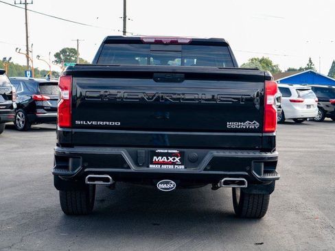 Used 2020 Chevrolet Silverado 1500 High Country w/ Technology Package image 10