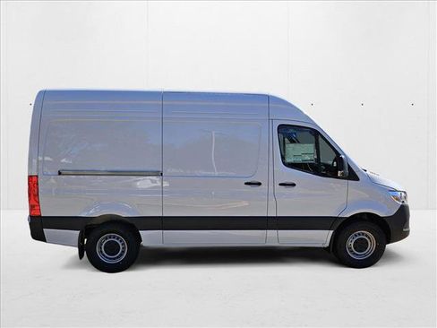 New 2025 Mercedes-Benz Sprinter 2500 image 4
