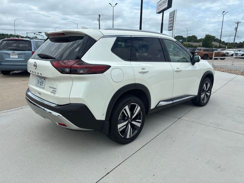 Used 2022 Nissan Rogue Platinum w/ Head-Up Display Package AWD/4WD image 7