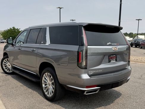 Used 2022 Cadillac Escalade ESV Premium Luxury AWD/4WD image 7