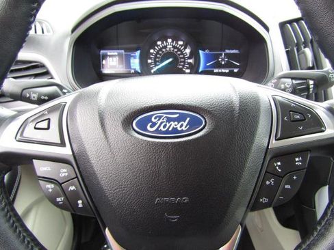Used 2024 Ford Edge Titanium w/ Titanium Elite Package image 15