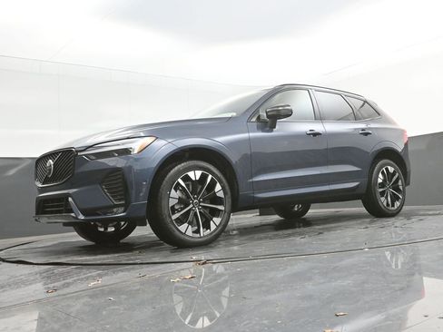 New 2026 Volvo XC60 B5 Ultra w/ Climate Package AWD/4WD image 31