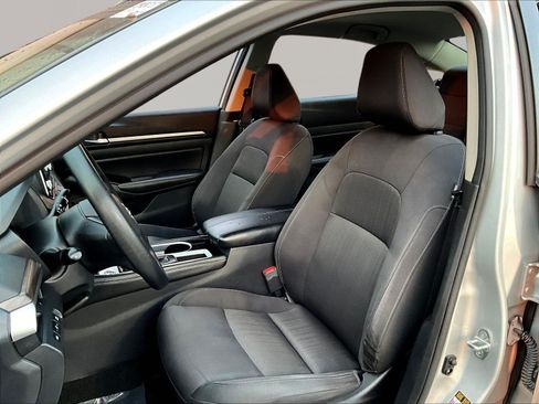 Certified 2023 Nissan Altima 2.5 SV FWD image 21