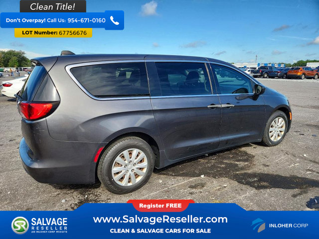 Used 2018 Chrysler Pacifica L FWD image 4