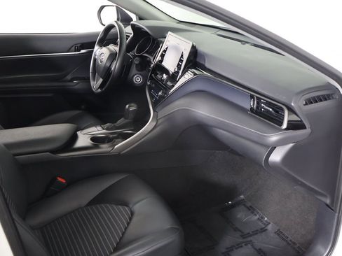 Used 2024 Toyota Camry SE image 20