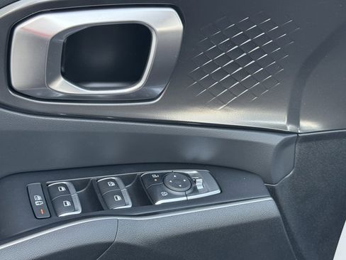 New 2026 Kia Sorento LX FWD image 24