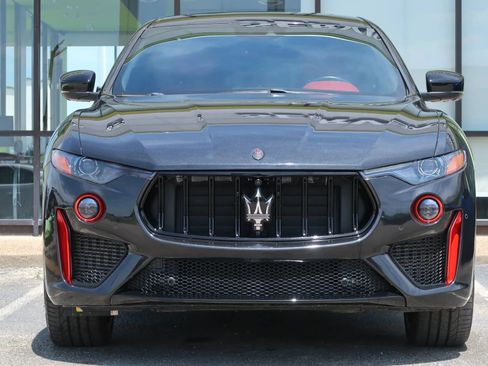 Used 2022 Maserati Levante Modena AWD/4WD image 2