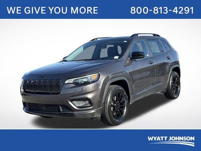 Used 2023 Jeep Cherokee Altitude Lux
