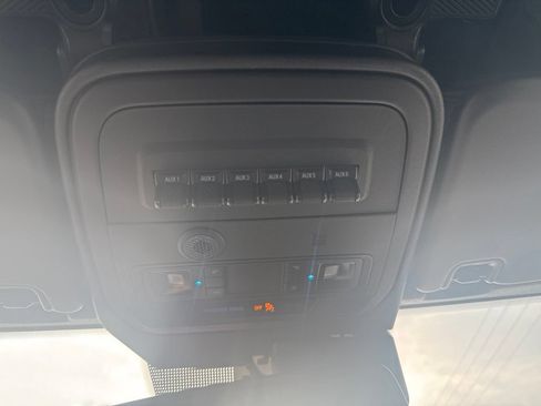Used 2023 Ford Bronco Black Diamond AWD/4WD image 15