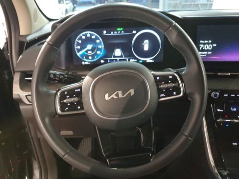 Used 2024 Kia Carnival SX FWD image 21