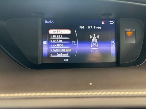 Used 2017 Lexus ES 350 w/ Premium Package FWD image 17