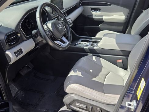 Used 2023 Honda Pilot Touring image 10