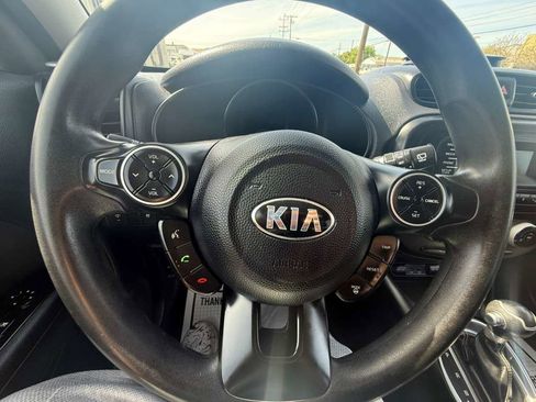 Used 2014 Kia Soul + image 14