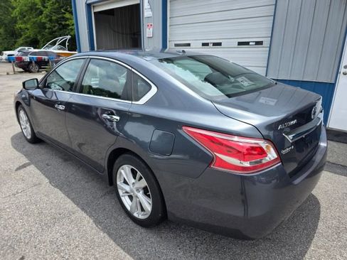 Used 2013 Nissan Altima 2.5 SL w/ Technology Pkg FWD image 7