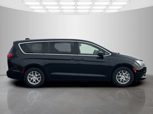 New 2026 Chrysler Voyager LX FWD image 8