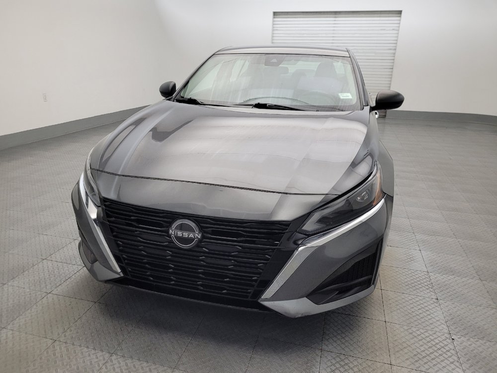 Used 2024 Nissan Altima 2.5 SV FWD image 15