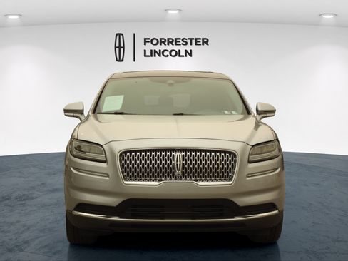 Used 2022 Lincoln Nautilus Reserve AWD/4WD image 8