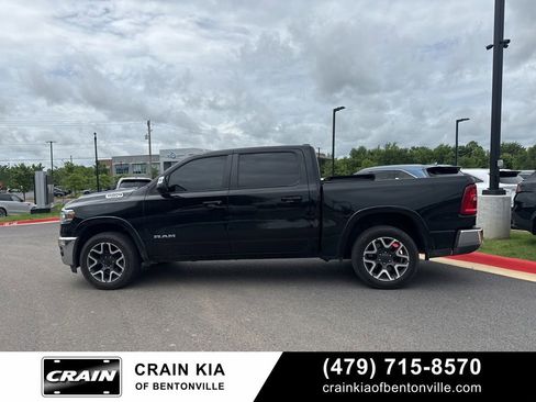 Used 2025 RAM 1500 Laramie AWD/4WD image 5