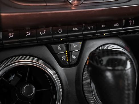 Used 2016 Chevrolet Camaro SS image 27