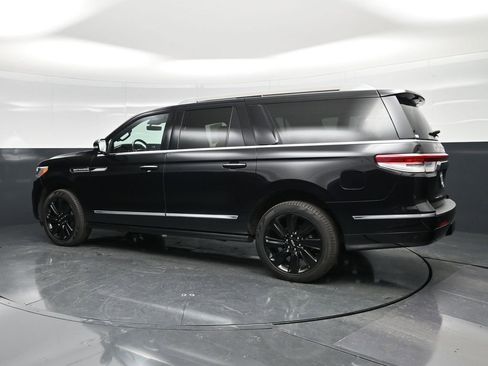 Used 2024 Lincoln Navigator L Reserve w/ Equipment Group 201A AWD/4WD image 9