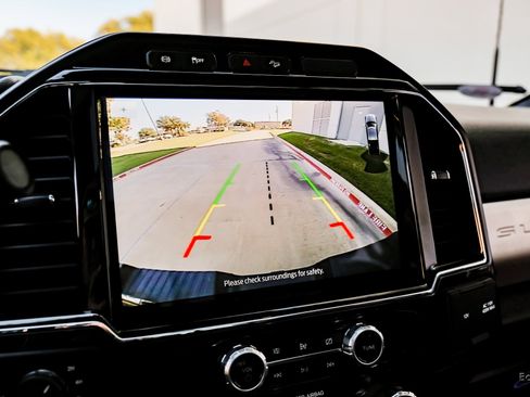 Used 2022 Ford F250 Lariat w/ Black Appearance Package image 60