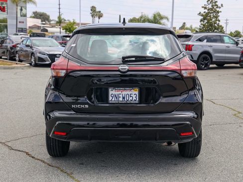 Used 2024 Nissan Kicks S FWD image 5