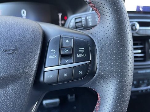 Used 2024 Ford Escape ST-Line image 16