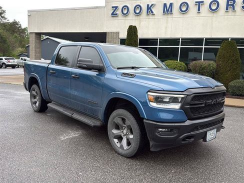 Used 2024 RAM 1500 Big Horn AWD/4WD image 3