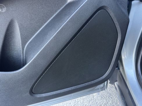 Used 2023 Chevrolet Equinox LT image 12