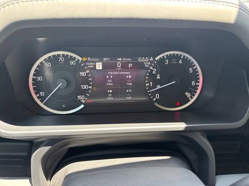 Used 2023 Land Rover Defender 110 X-Dynamic SE AWD/4WD image 36