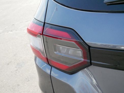 Certified 2025 Honda Pilot Touring image 17