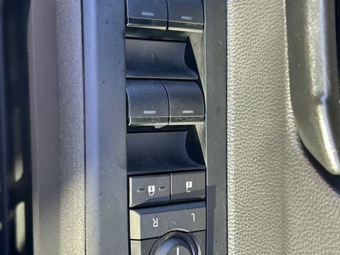 Certified 2025 Toyota Tacoma SR image 20