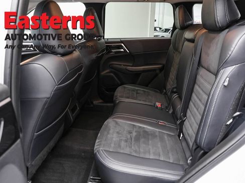 Used 2024 Mitsubishi Outlander SE AWD/4WD image 20