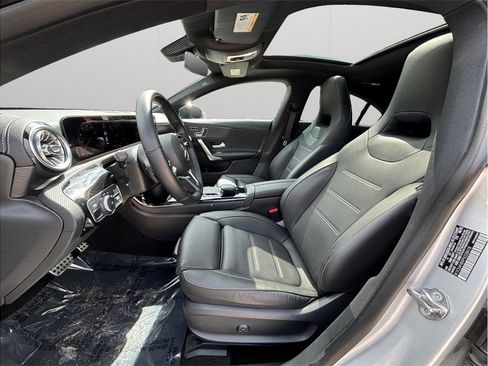 Used 2023 Mercedes-Benz CLA 250 4MATIC image 2