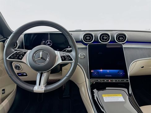 Used 2025 Mercedes-Benz C 300 Sedan image 23