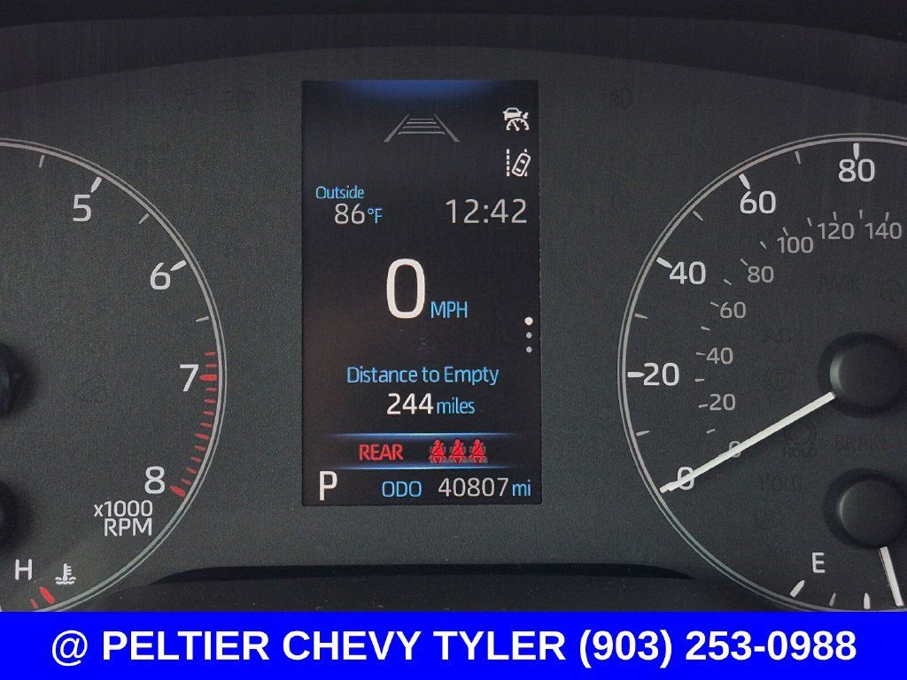 Used 2025 Toyota Corolla LE FWD image 15