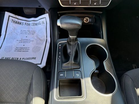 Used 2020 Kia Sorento S image 19