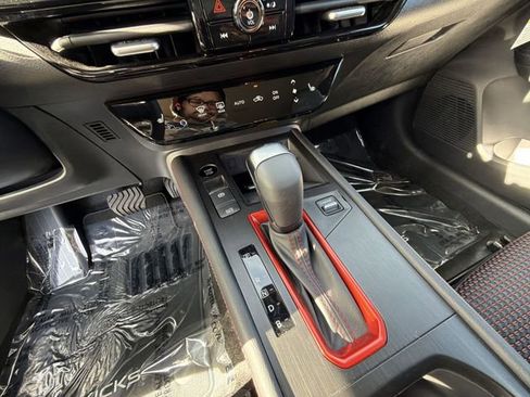 New 2026 Nissan Kicks SR w/ Cold Weather Package image 19