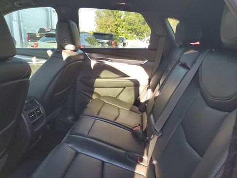Used 2023 Cadillac XT5 Luxury FWD image 10