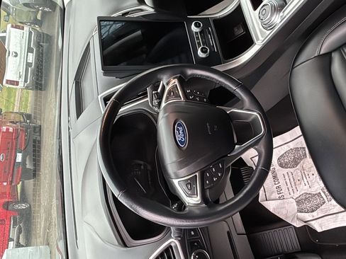 Used 2023 Ford Edge SEL image 24