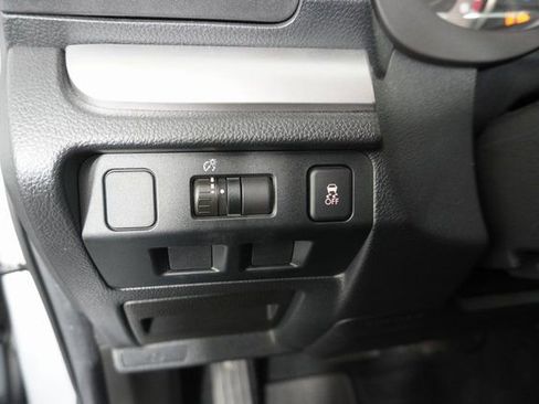 Used 2015 Subaru Forester 2.5i Premium image 24