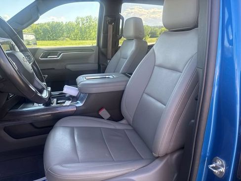 Used 2022 Chevrolet Silverado 1500 LTZ w/ Z71 Off-Road Package AWD/4WD image 20