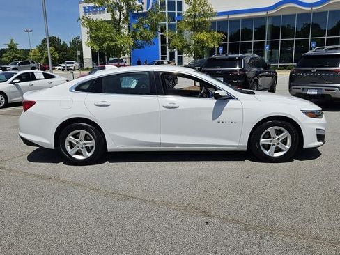 Used 2024 Chevrolet Malibu LT FWD image 9