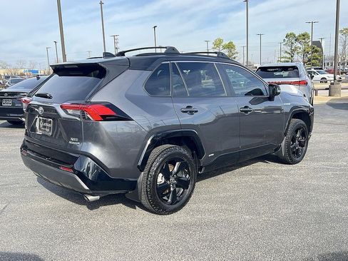 Used 2021 Toyota RAV4 XSE image 3