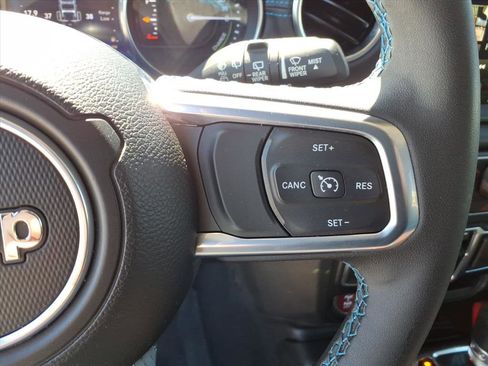Used 2023 Jeep Wrangler Unlimited Rubicon 4xe w/ Cold Weather Group AWD/4WD image 25