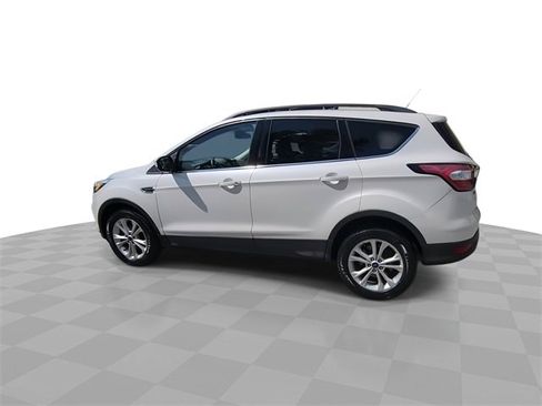 Used 2018 Ford Escape SEL image 6