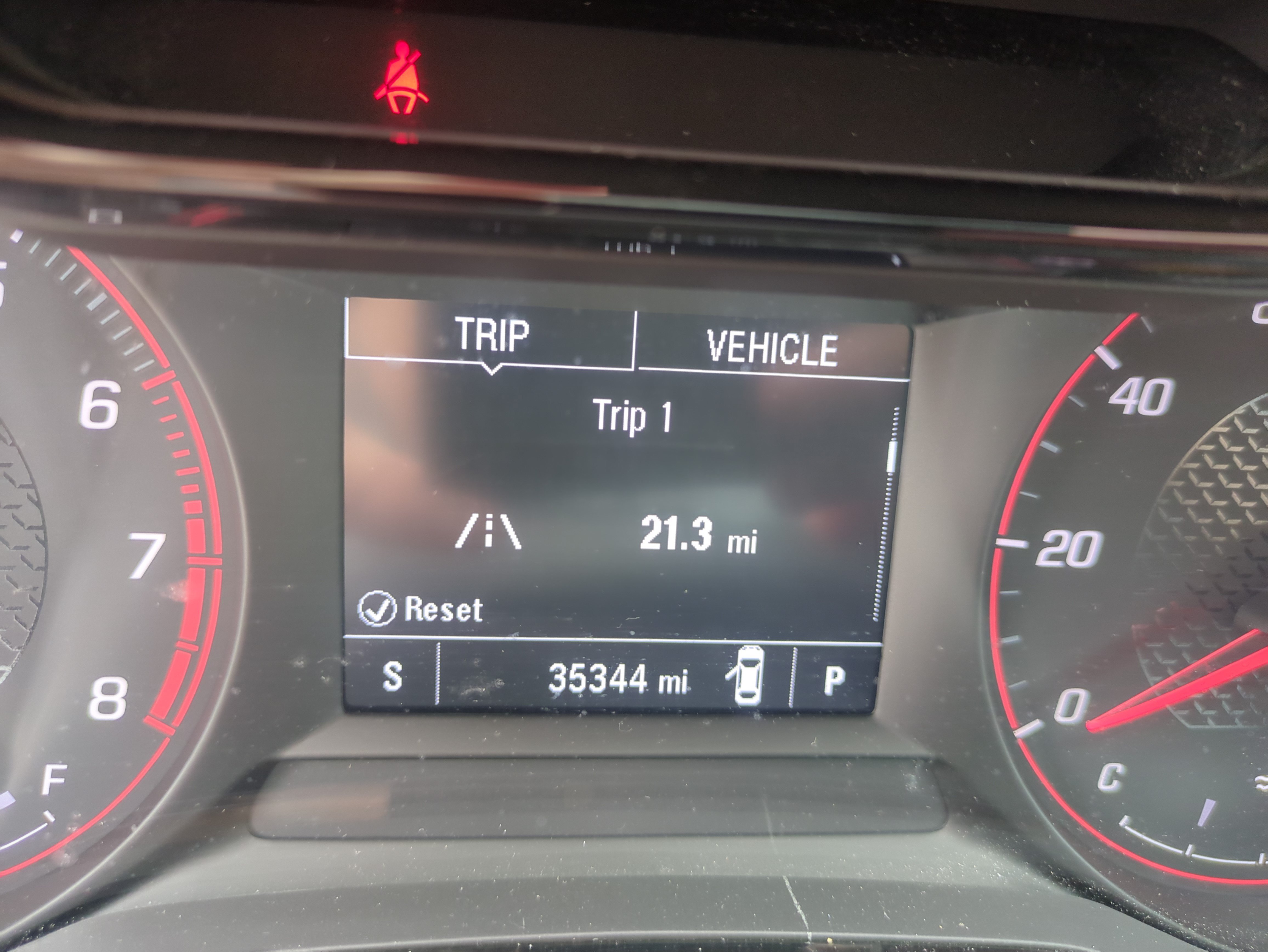 Used 2024 Chevrolet Trax RS w/ Driver Confidence Package FWD image 13