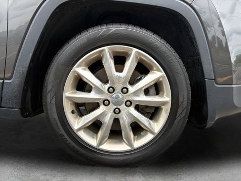 Used 2014 Jeep Cherokee Limited FWD image 24